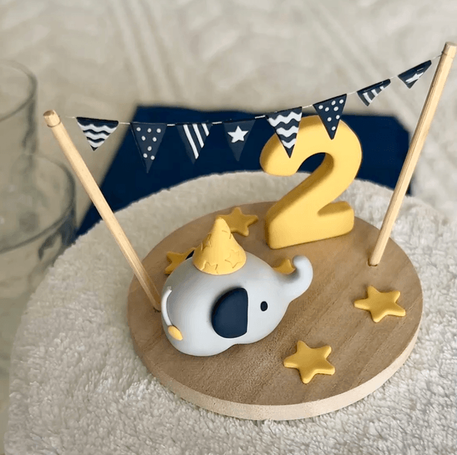 Décoration d'anniversaire personnalisable éléphant
