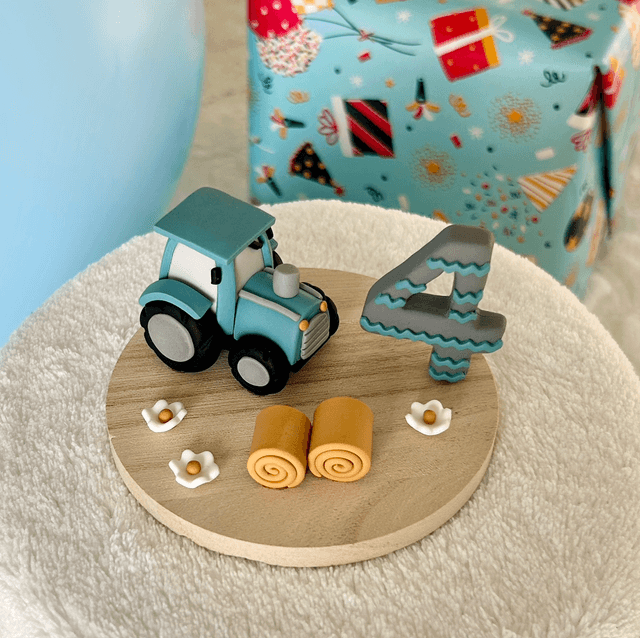 Décoration d&#039;anniversaire personnalisable tracteur